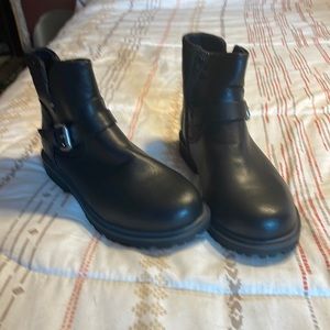 Baretraps Ankle Side Zip Boots